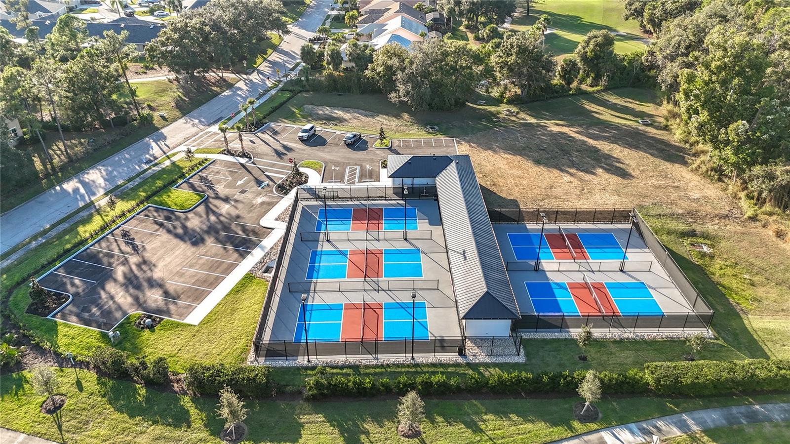 TARA GOLF AND COUNTRY CLUB - Residential
