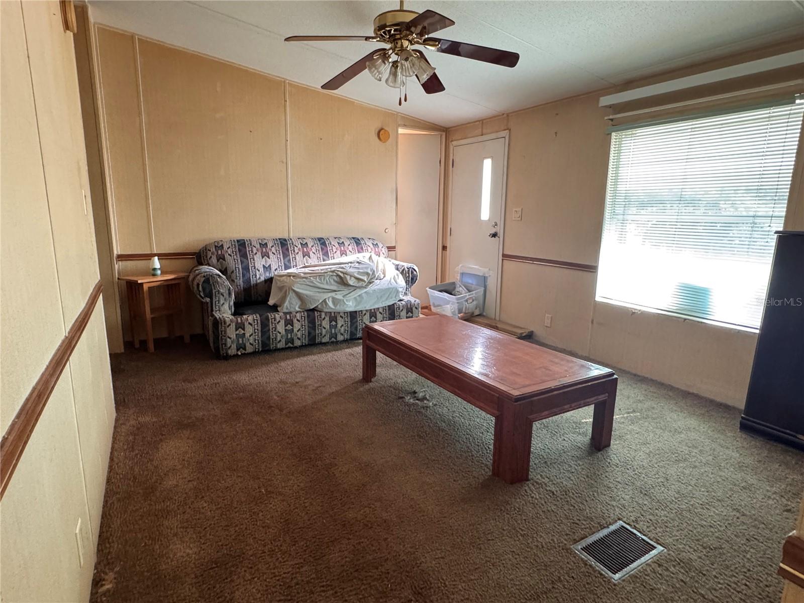 LAKE TROPICANA RANCHETTES - Residential