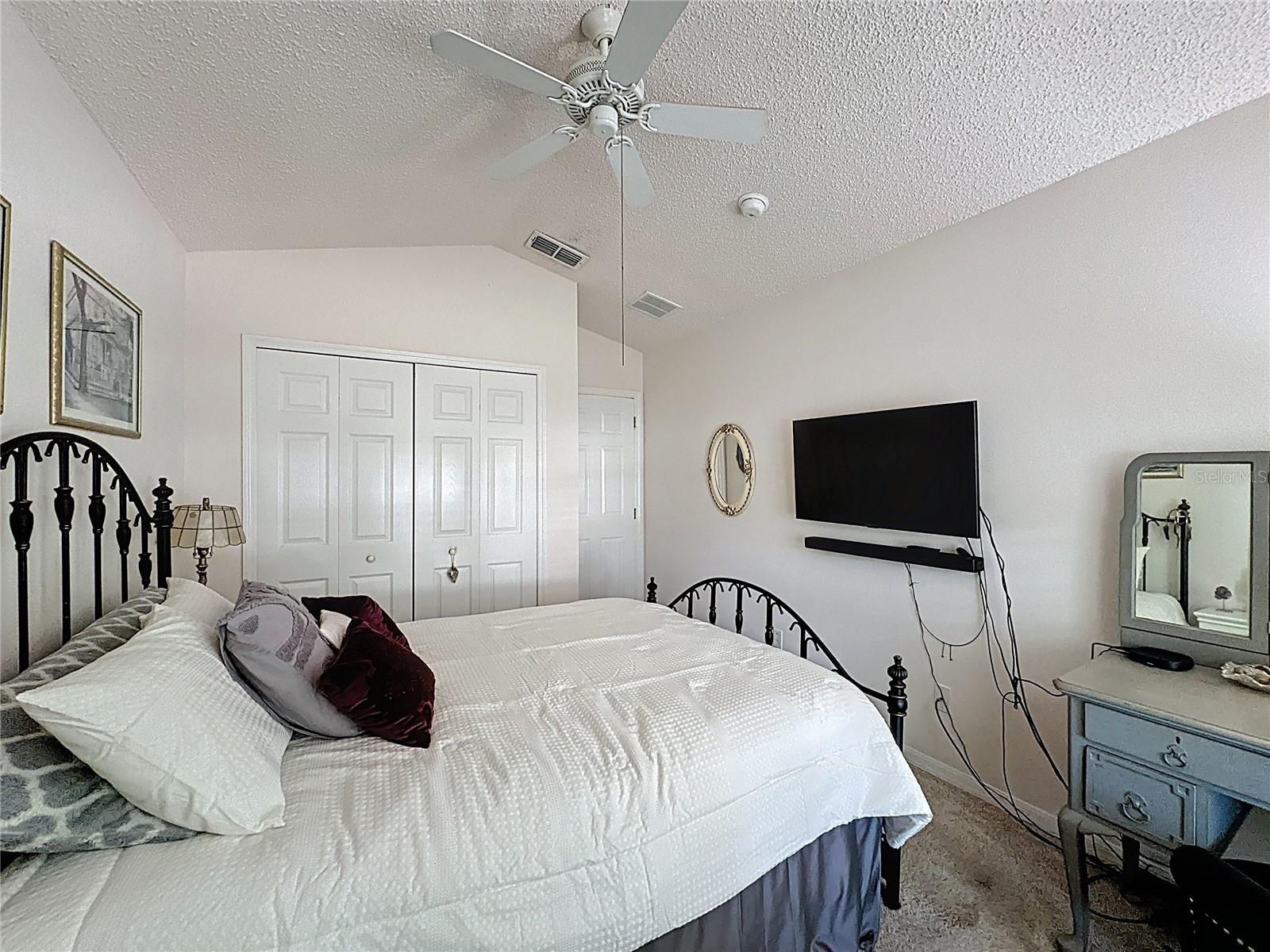 KINGS RIDGE - Residential