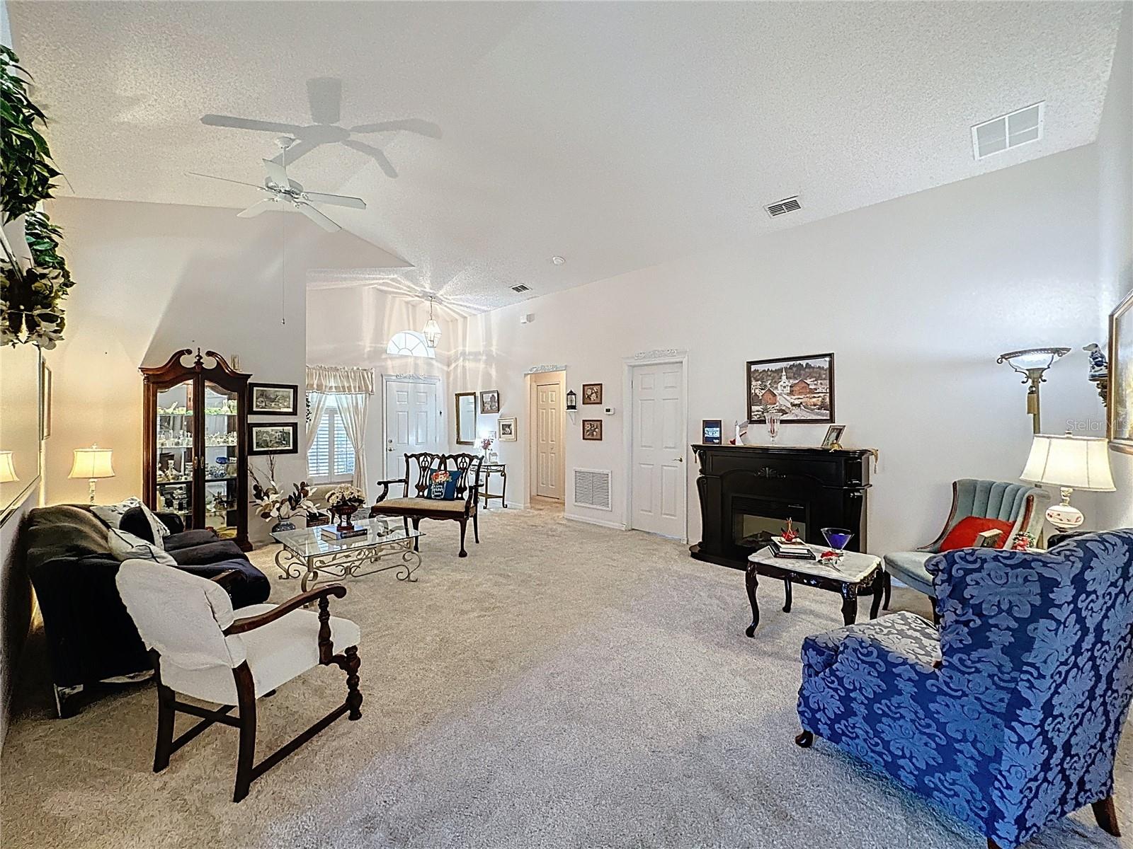 KINGS RIDGE - Residential