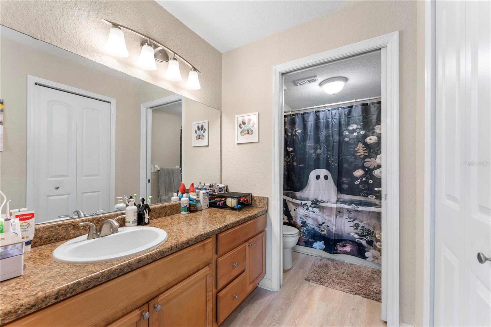 AUDUBON VILLAS/HUNTERS CRK - Residential
