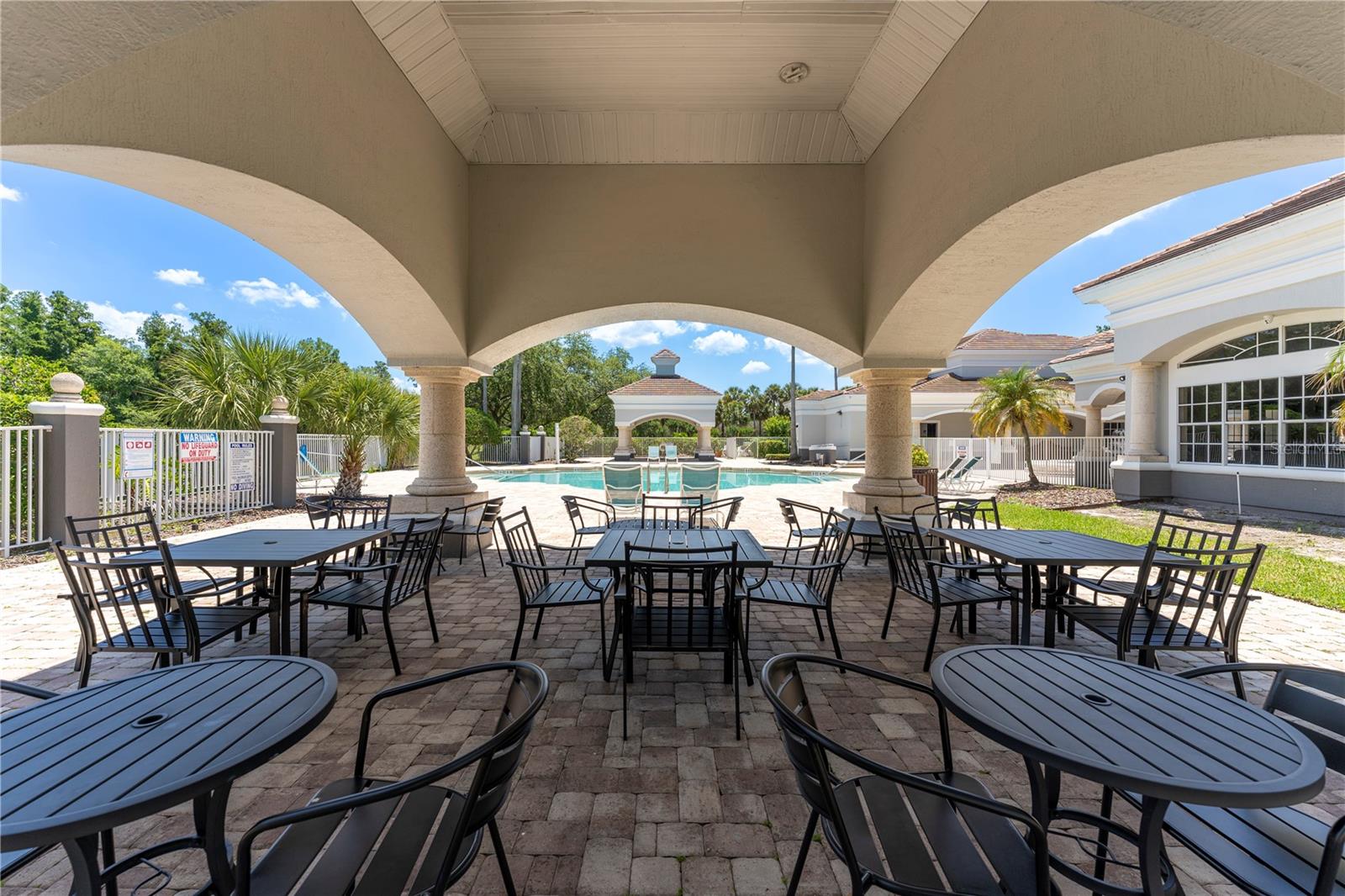 AUDUBON VILLAS/HUNTERS CRK - Residential