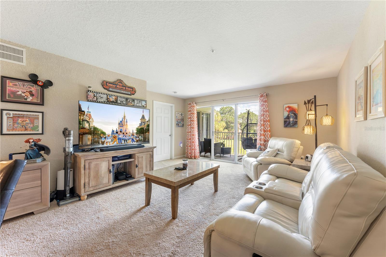 AUDUBON VILLAS/HUNTERS CRK - Residential