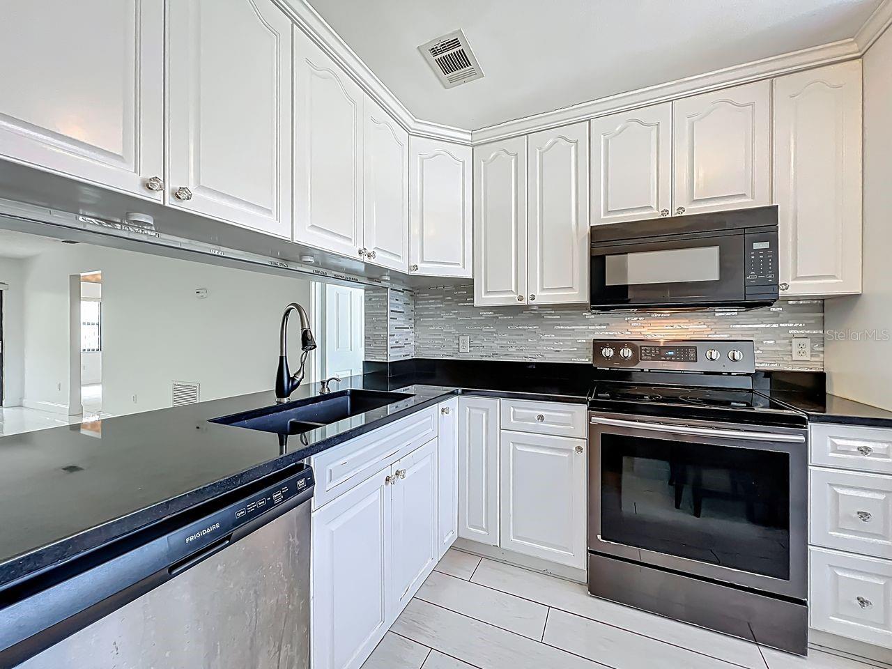 6140 BURNSIDE CIRCLE 204