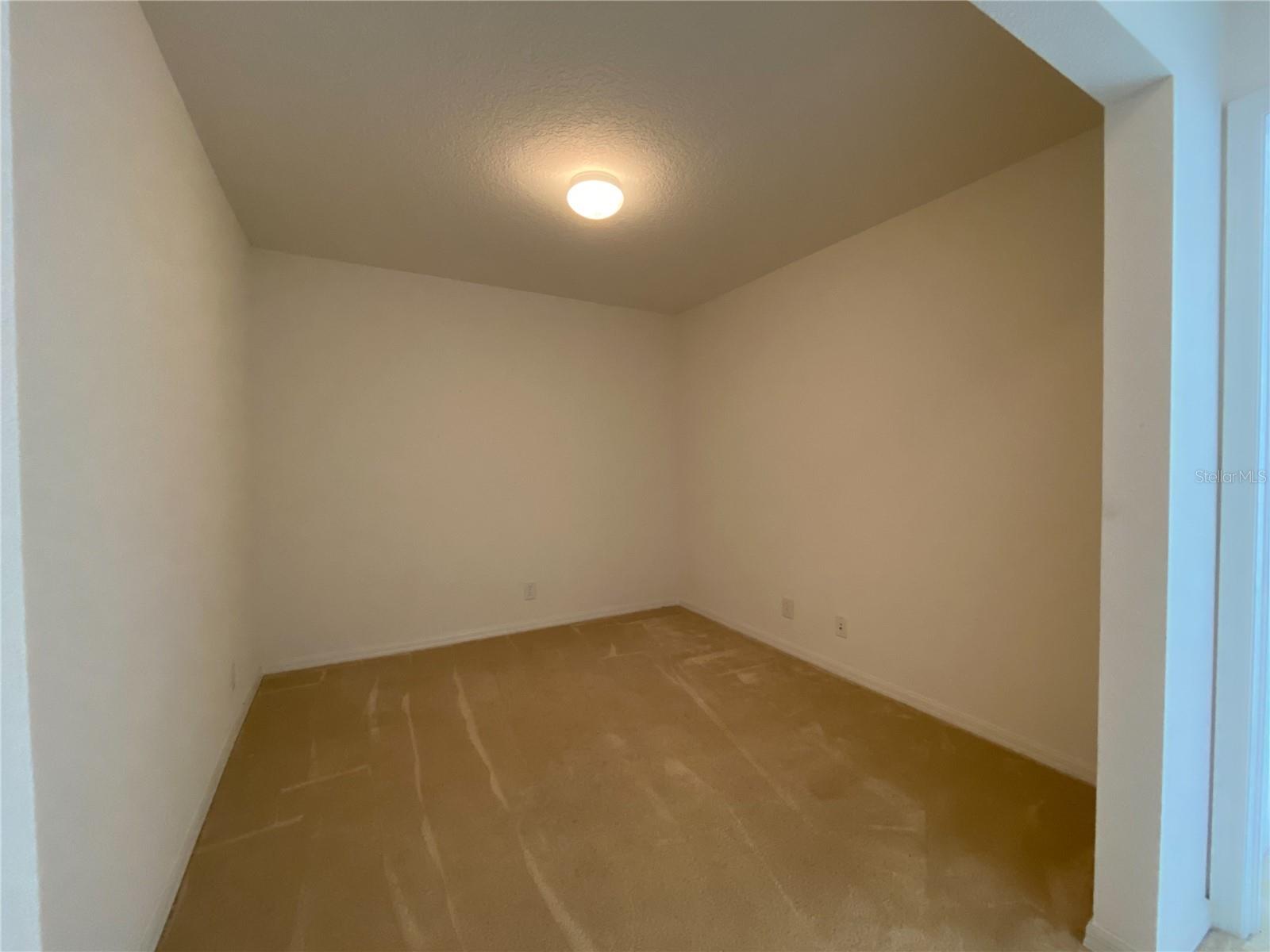 KINGS MILL - Residential Lease