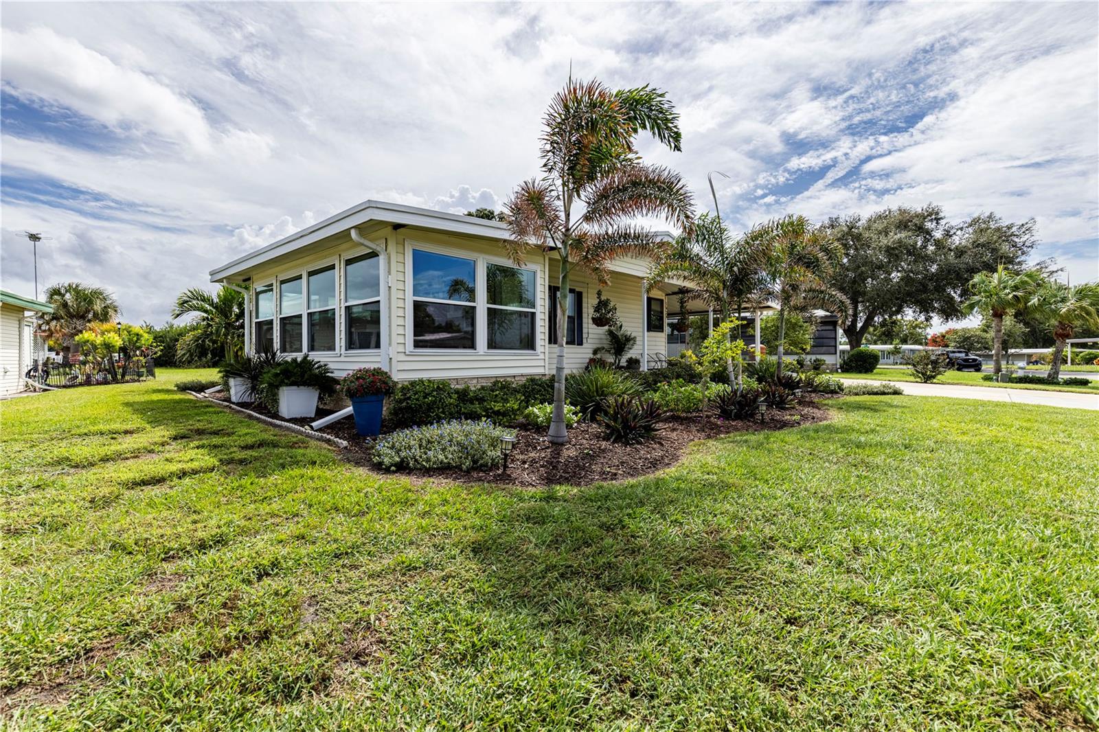 TAVARES LAKE FRANCES ESTATES - Residential