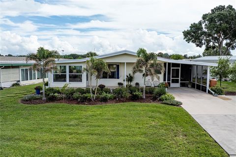 Photo of 1424 Mohawk Circle, Tavares, FL 32778 (MLS # G5108280)