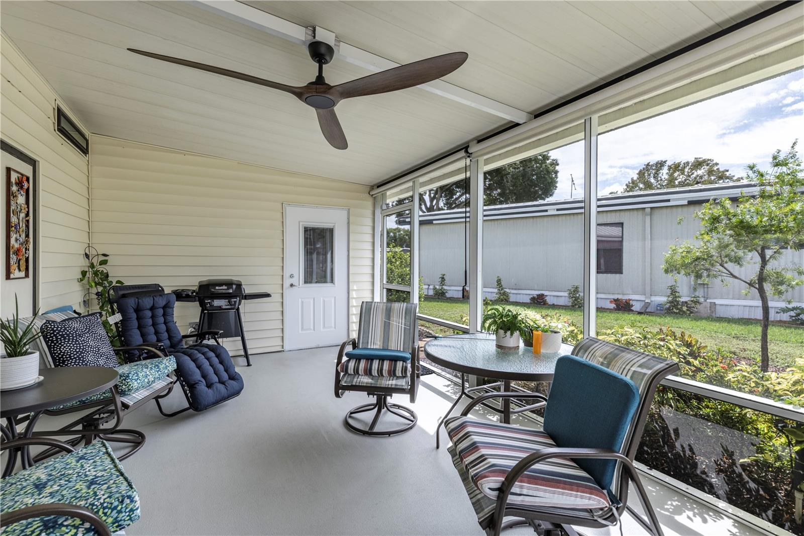 TAVARES LAKE FRANCES ESTATES - Residential