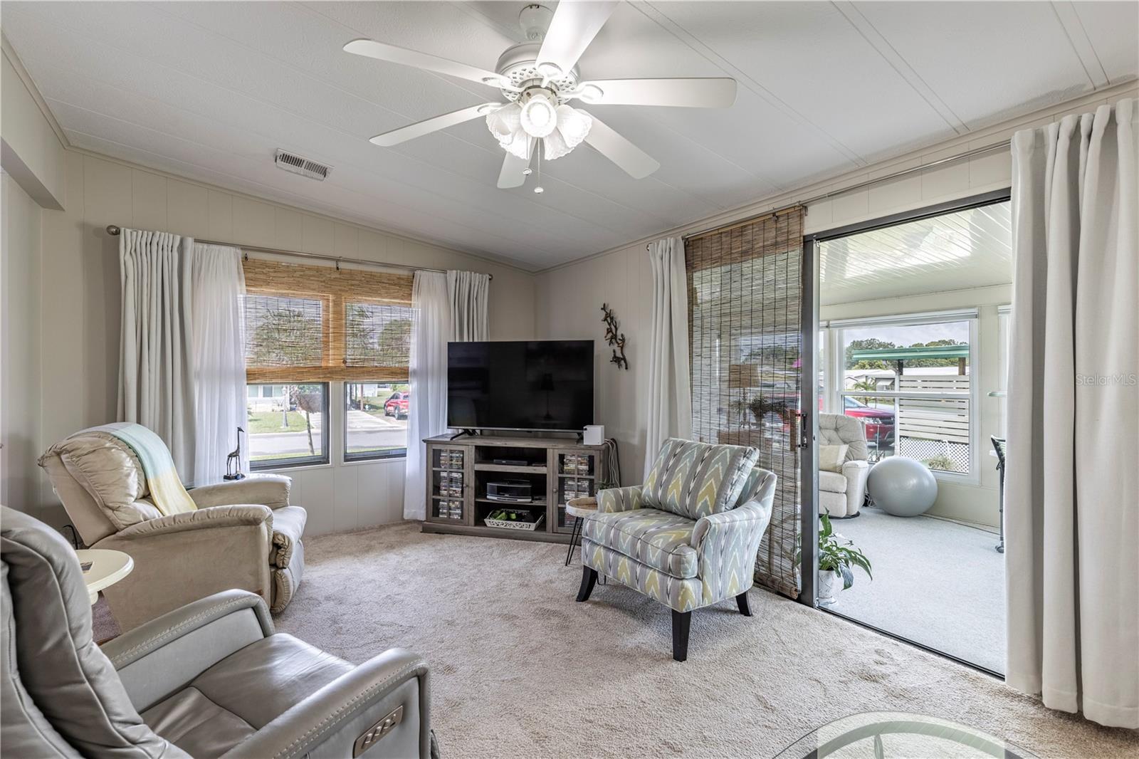 TAVARES LAKE FRANCES ESTATES - Residential