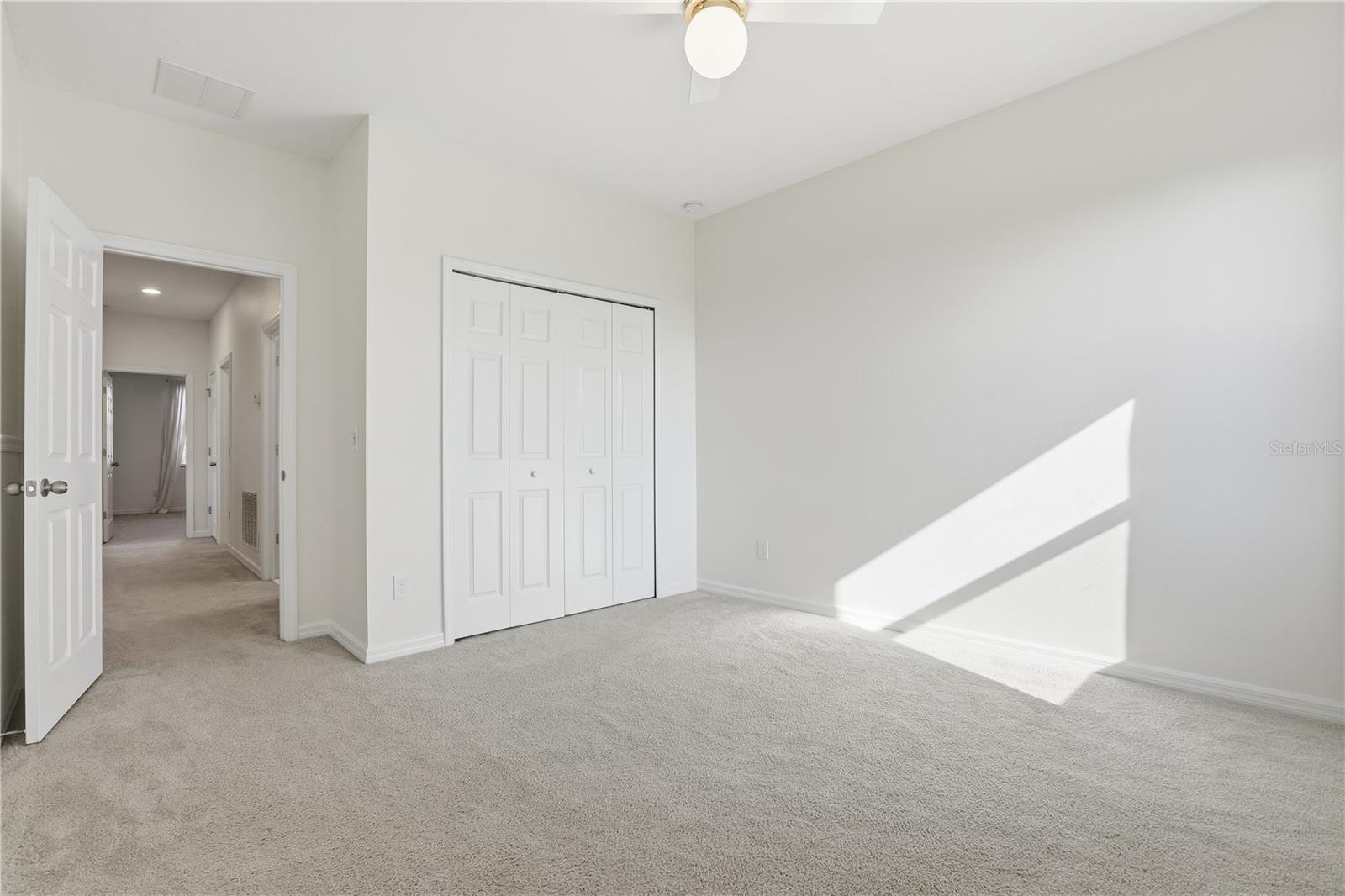 ORCHARD HILLS - Residential Lease