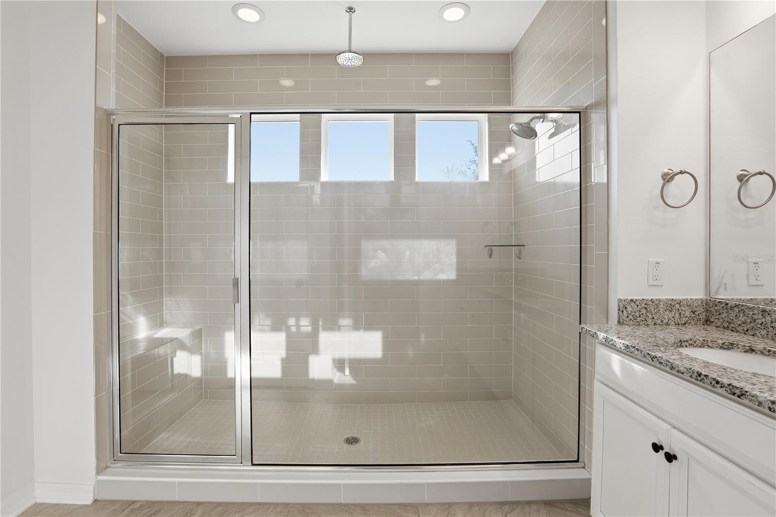 ORCHARD HILLS - Residential Lease