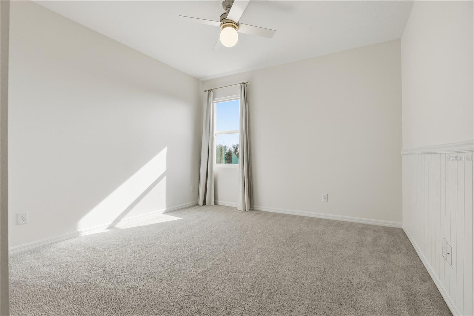 ORCHARD HILLS - Residential Lease