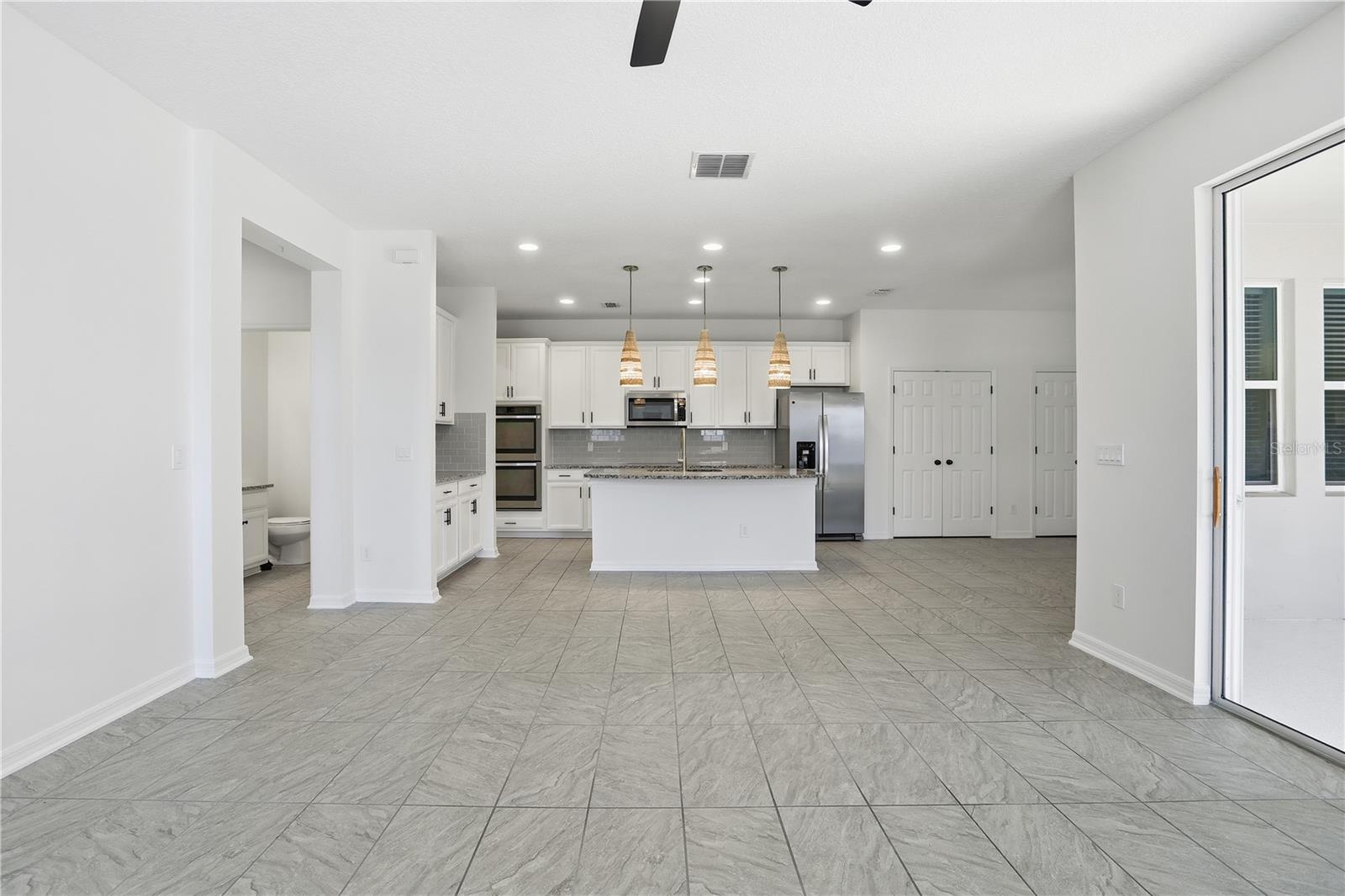 ORCHARD HILLS - Residential Lease