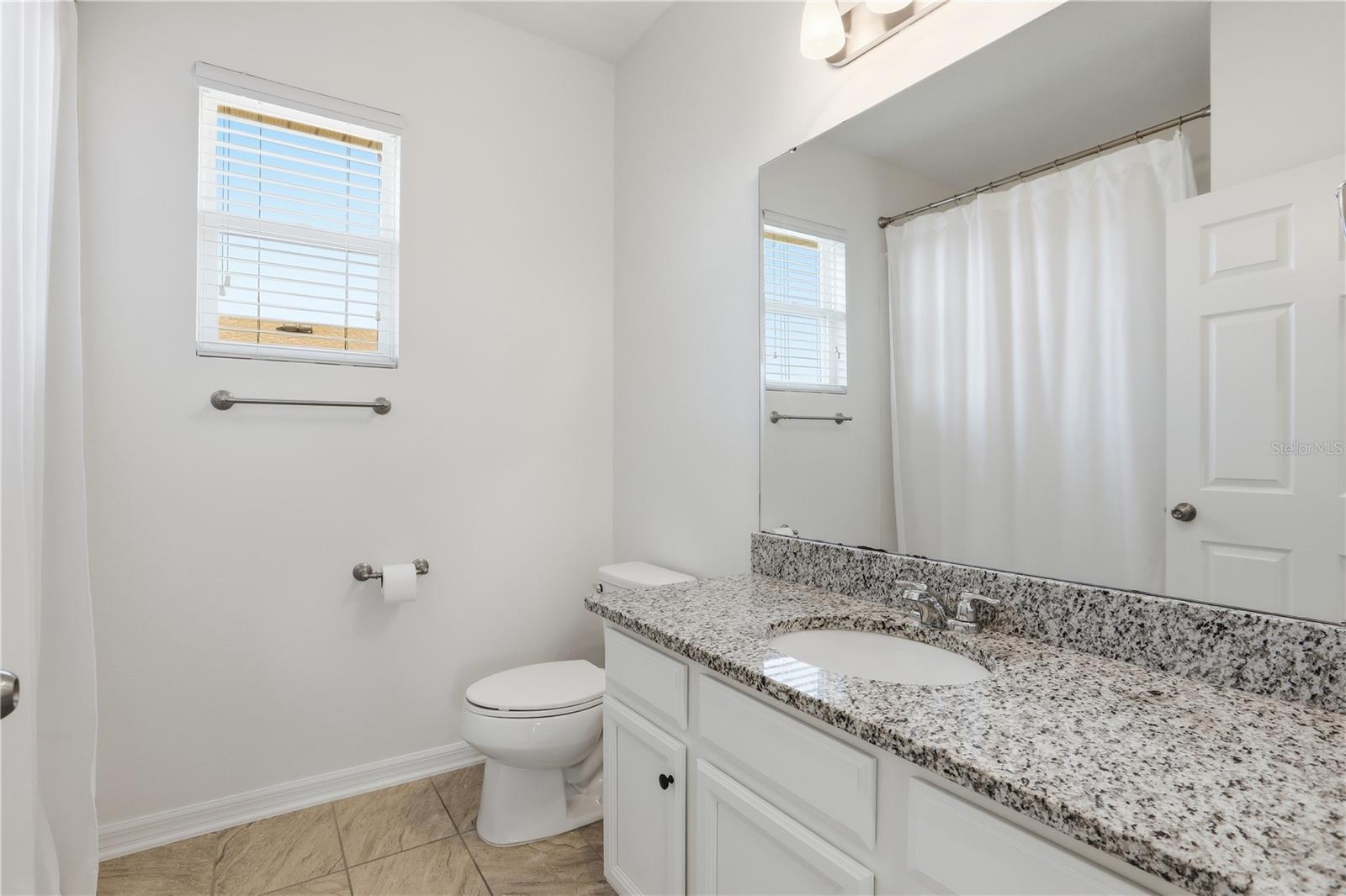 ORCHARD HILLS - Residential Lease