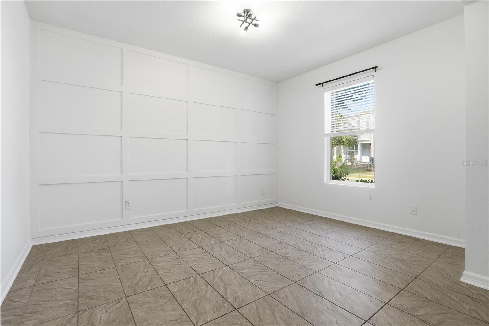 ORCHARD HILLS - Residential Lease