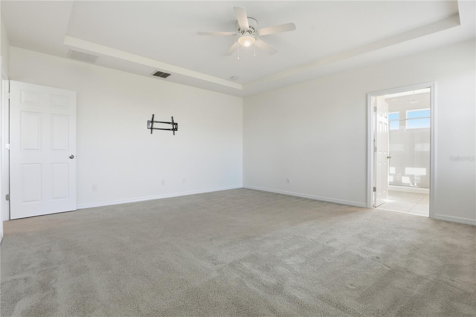 ORCHARD HILLS - Residential Lease