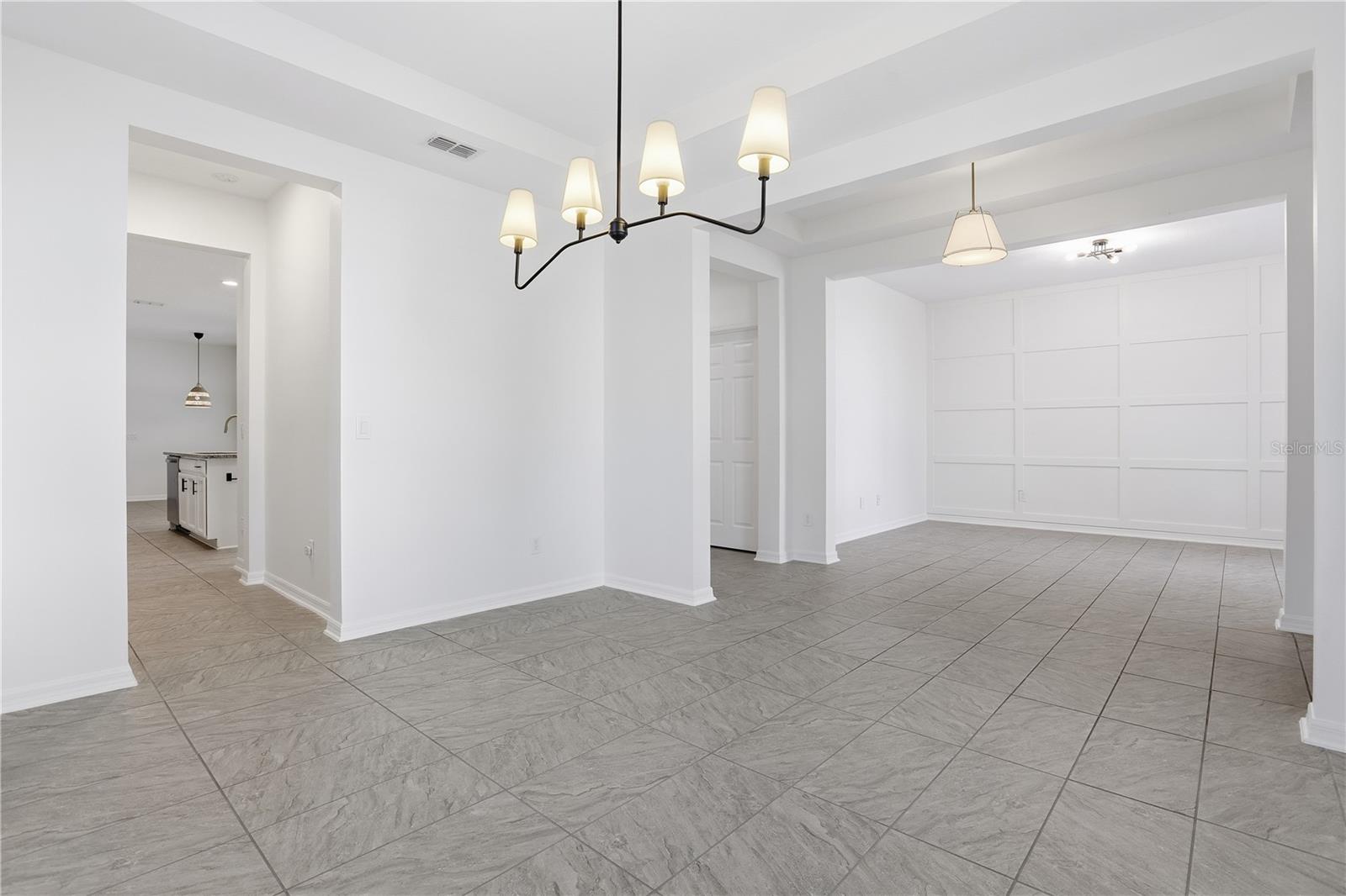 ORCHARD HILLS - Residential Lease