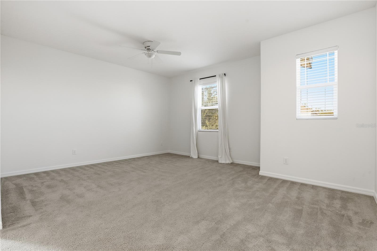 ORCHARD HILLS - Residential Lease