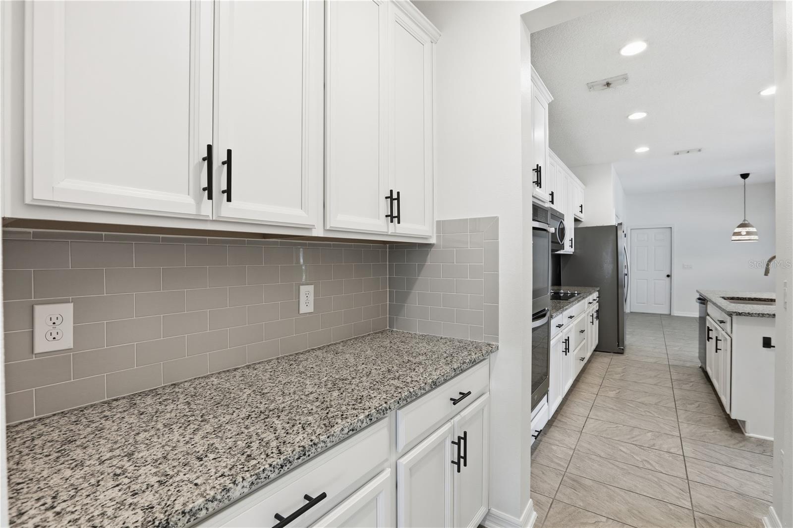 ORCHARD HILLS - Residential Lease