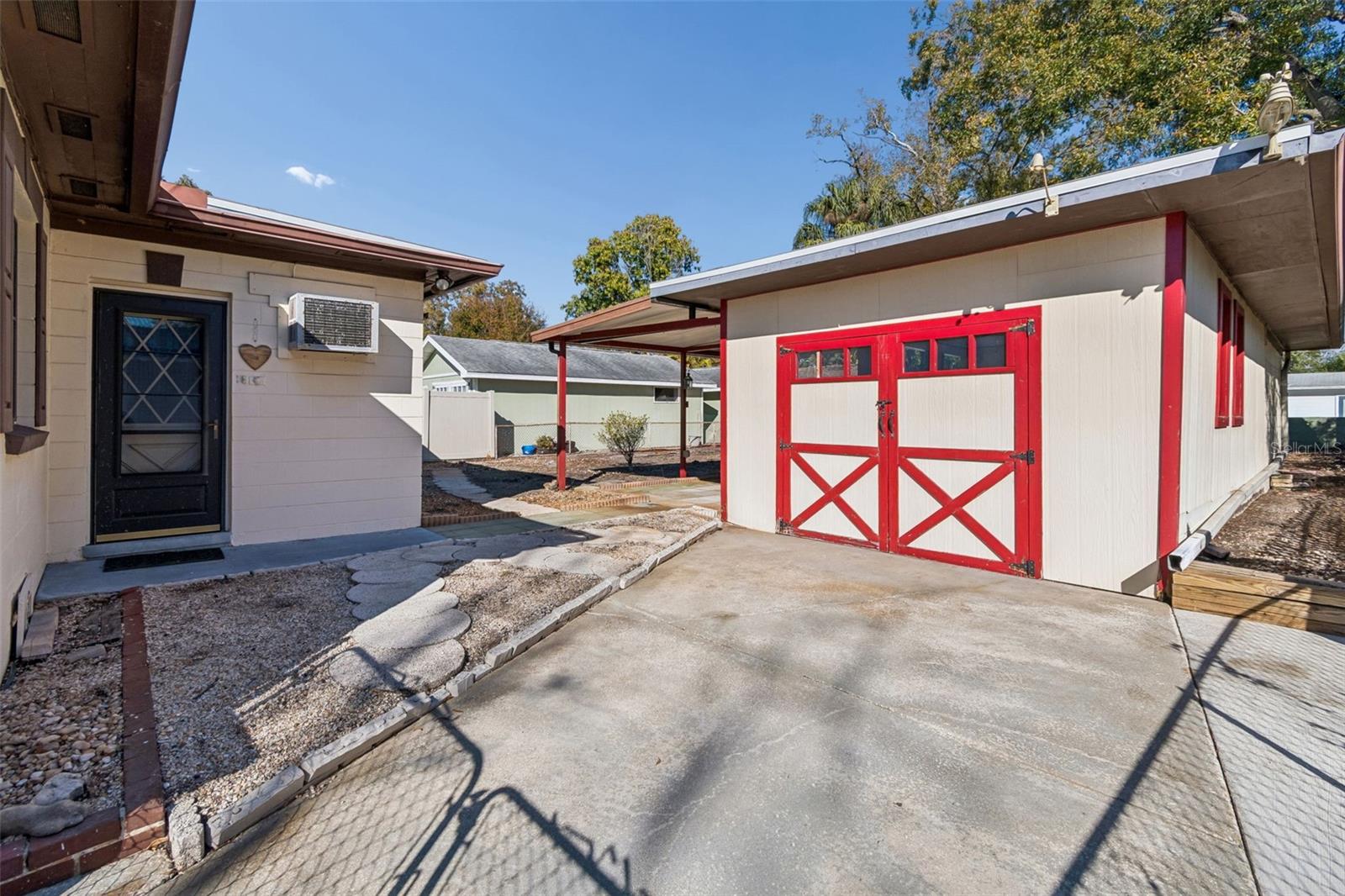 YALAHA - Residential