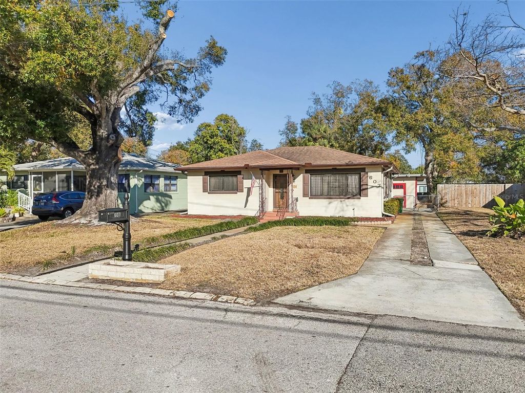 Photo of 607 N Matanzas Avenue, Tampa, FL 33609 (MLS # TB8467806)