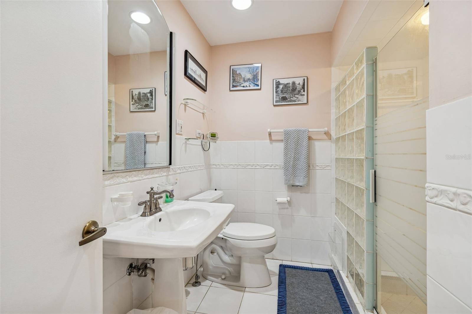 YALAHA - Residential