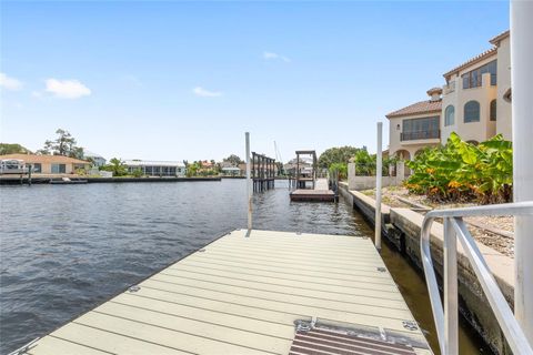 A home in CRYSTAL RIVER