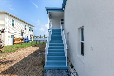 A home in CRYSTAL RIVER