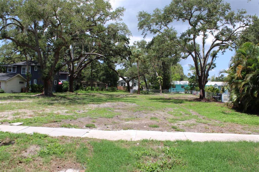 Photo of 308 President Street, Dunedin, FL 34698 (MLS # TB8490473)