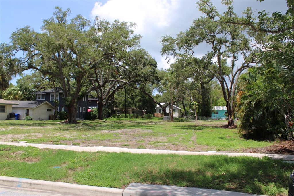 Photo of 308 President Street, Dunedin, FL 34698 (MLS # TB8490473)