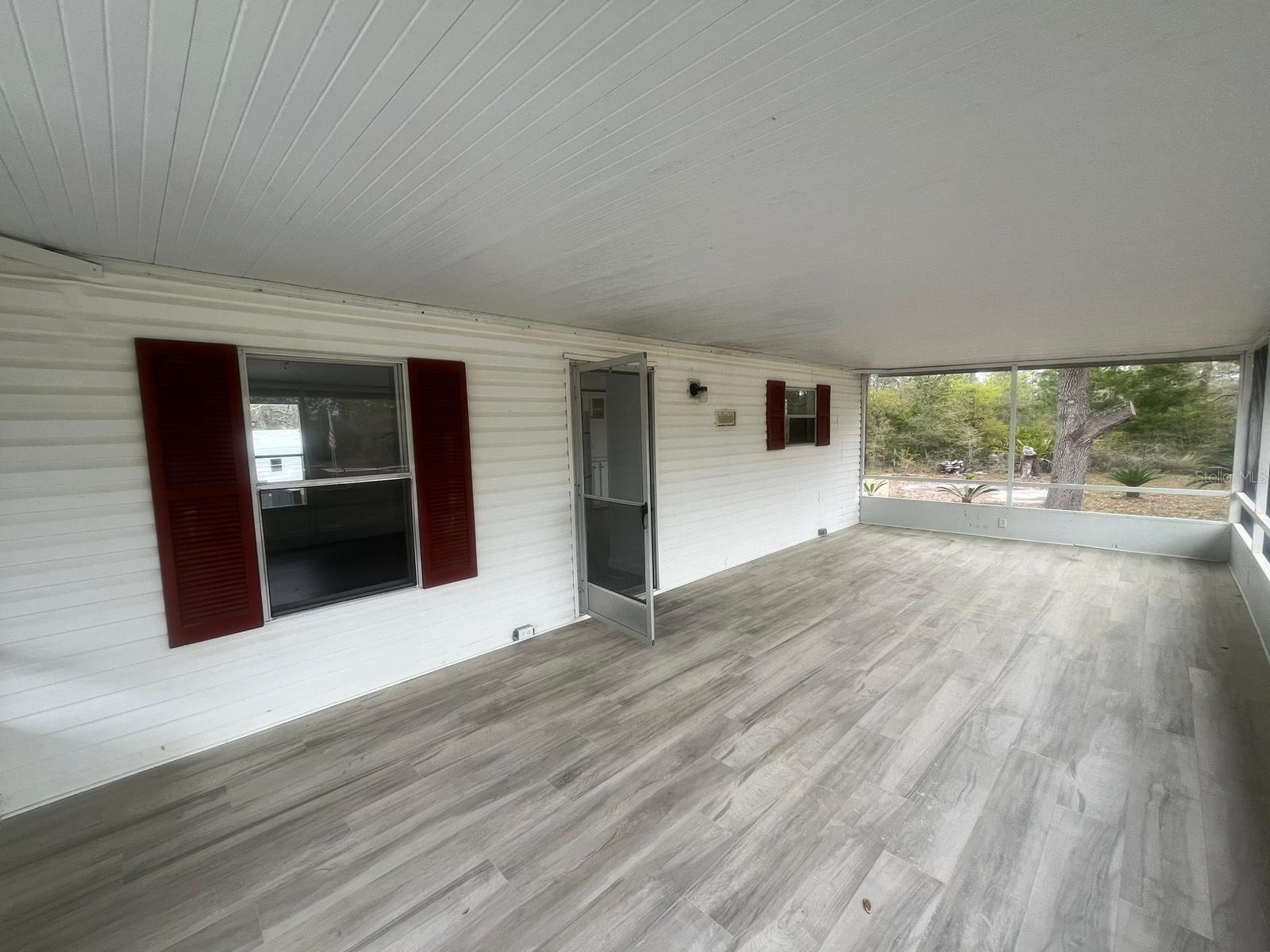 15237 E ROYAL OAK DRIVE