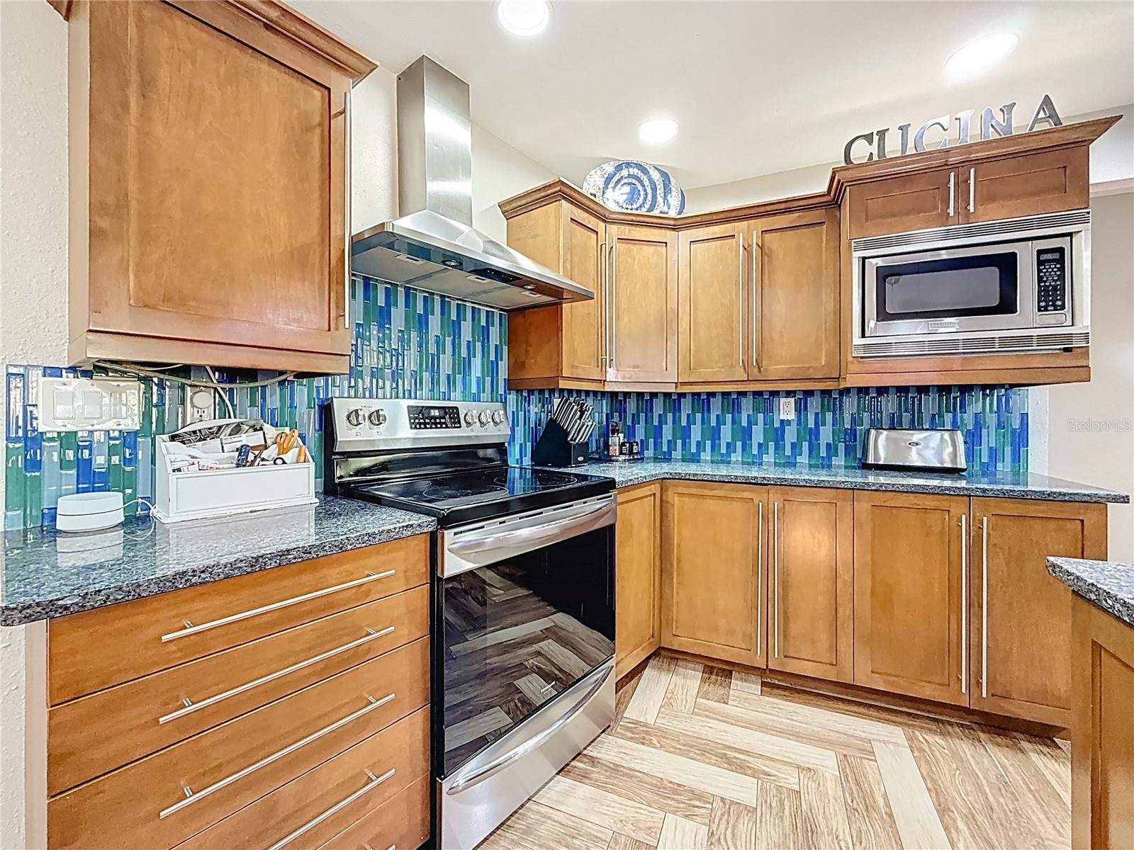 DEERPATH UNIT ONE - Residential