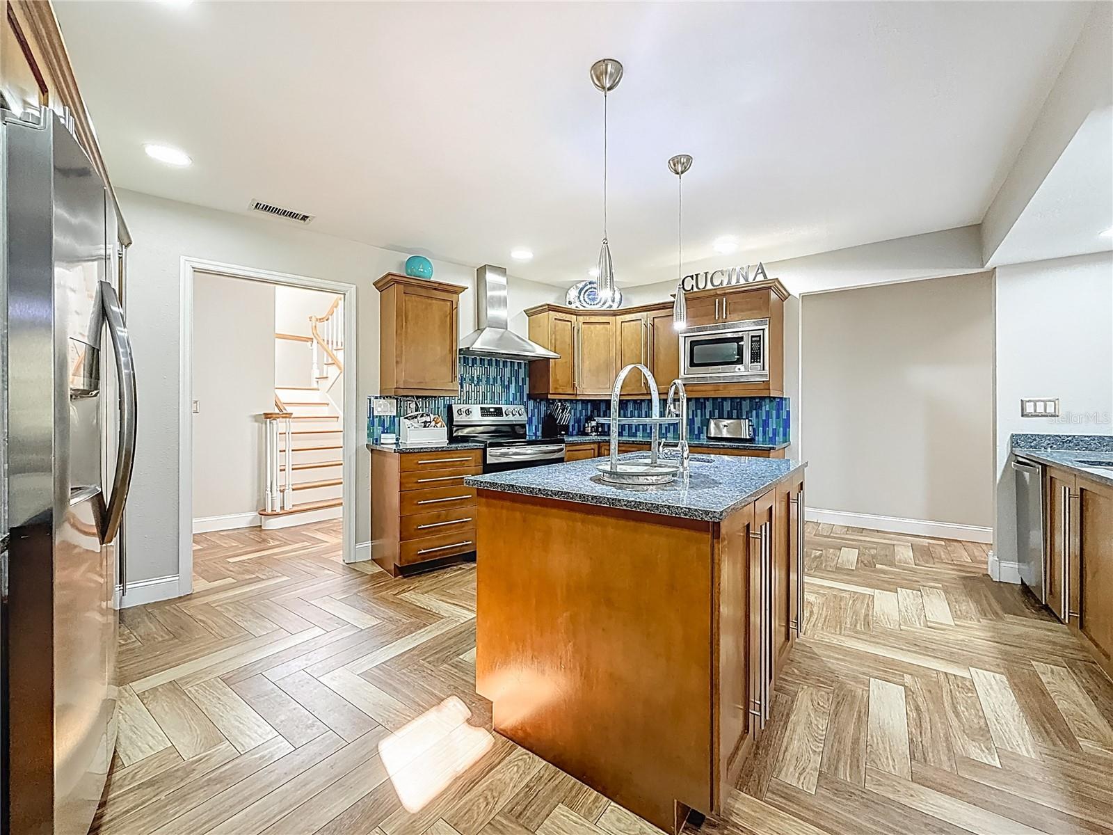 DEERPATH UNIT ONE - Residential