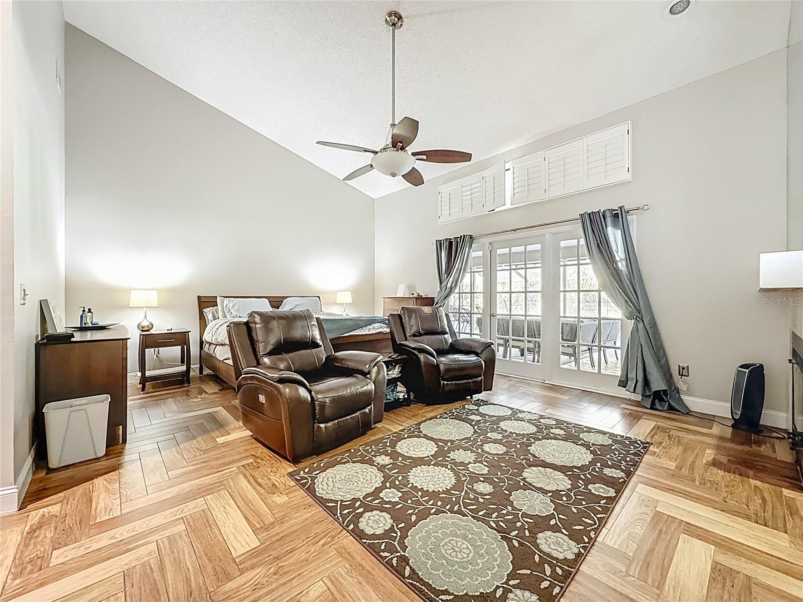 DEERPATH UNIT ONE - Residential