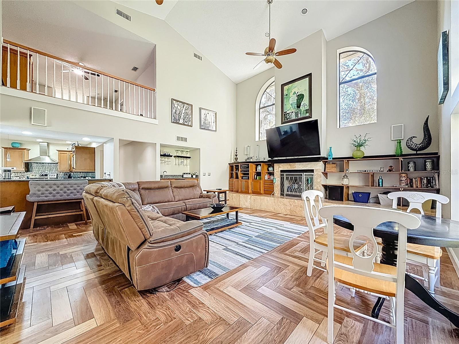 DEERPATH UNIT ONE - Residential