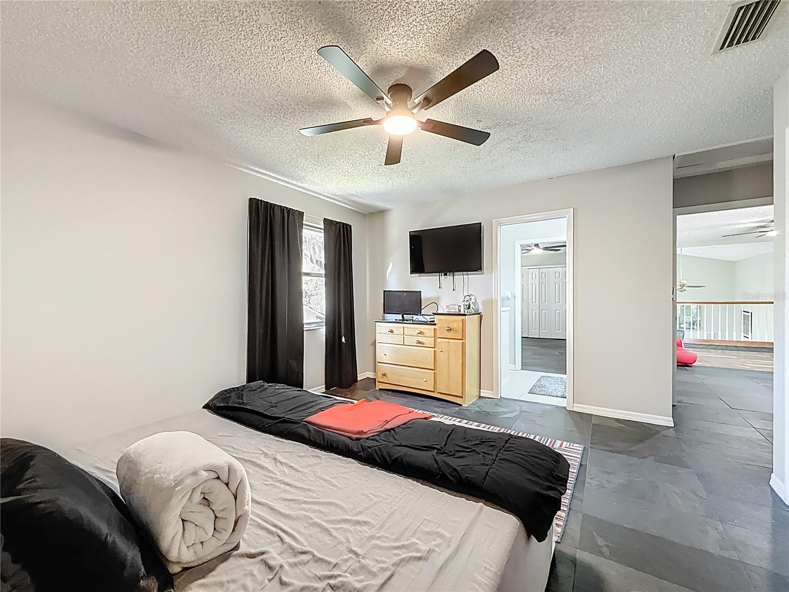 DEERPATH UNIT ONE - Residential