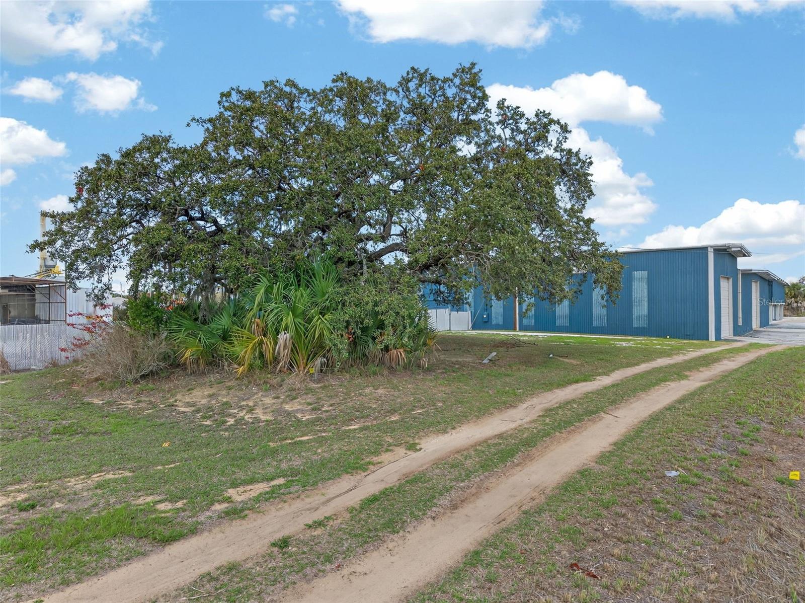 HAINES CITY TERMINALS - Land