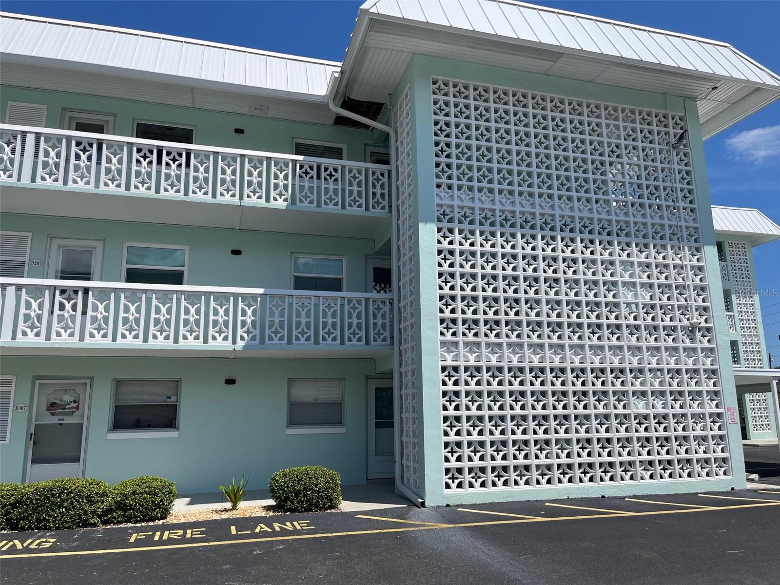 WATERWAY EAST - Residential Lease