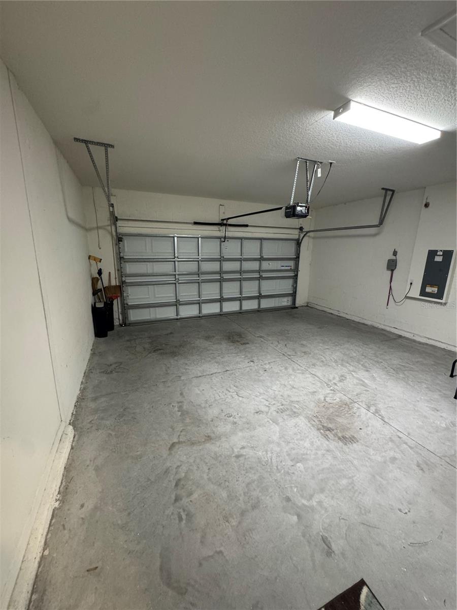 MIRADA PRCL 19-2 - Residential Lease