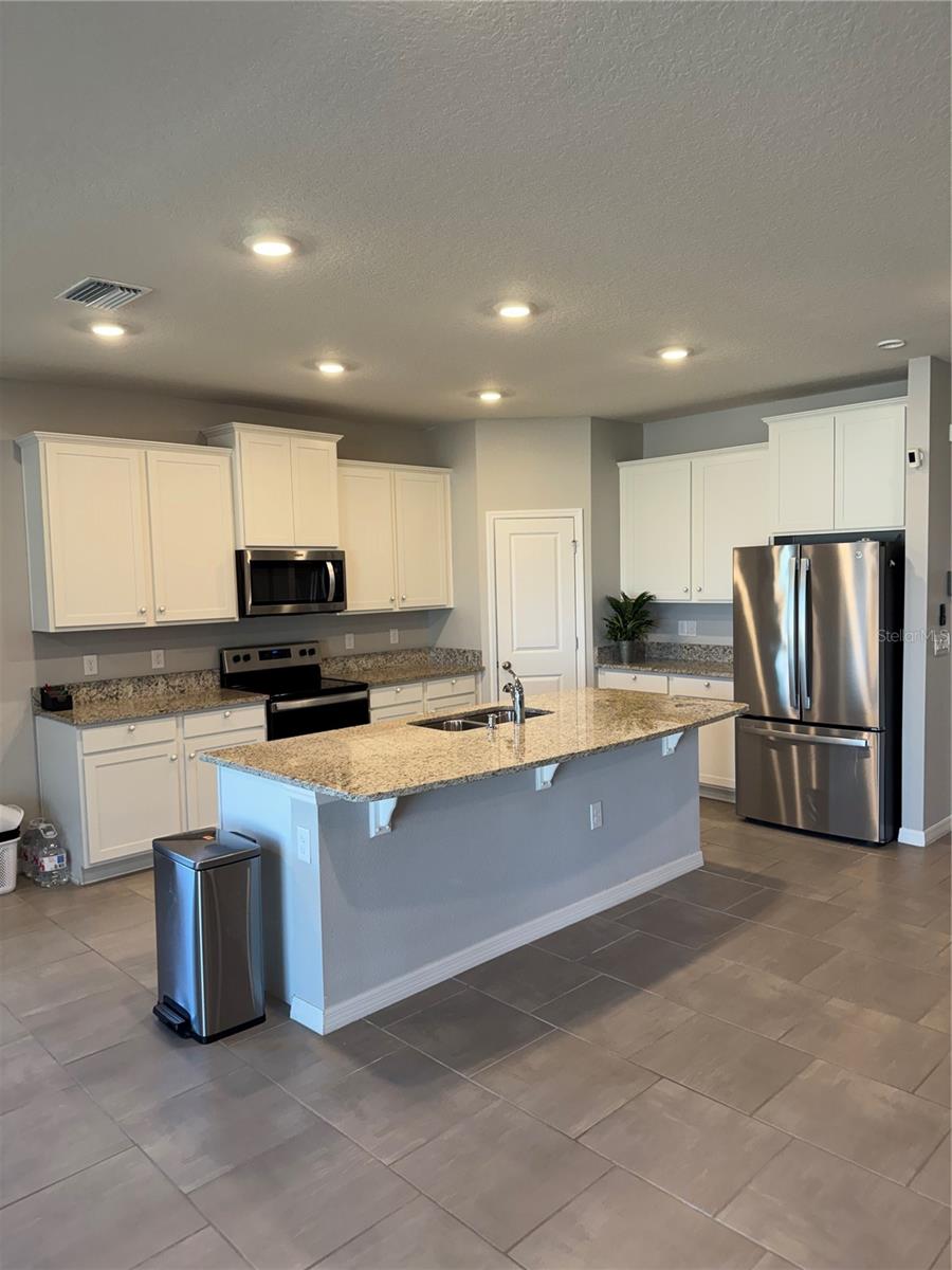 MIRADA PRCL 19-2 - Residential Lease