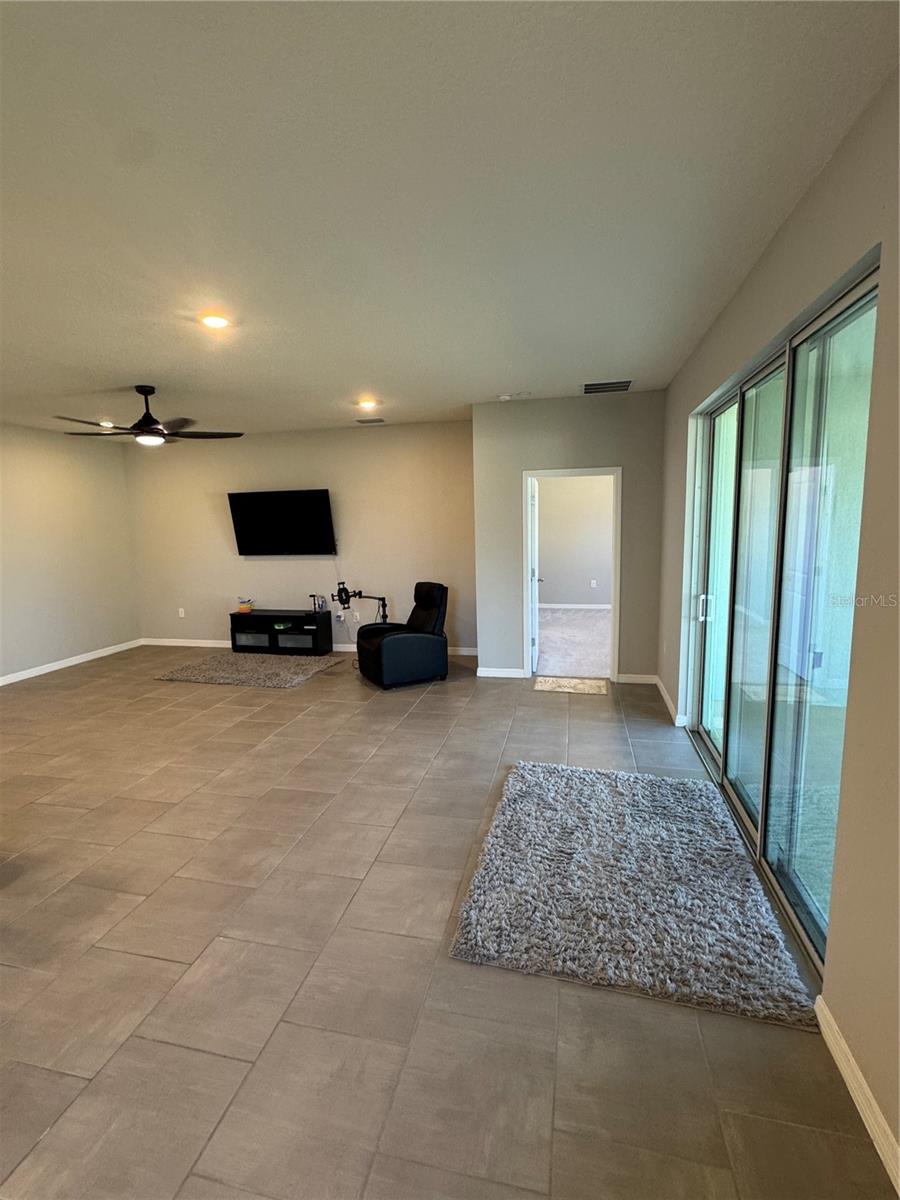 MIRADA PRCL 19-2 - Residential Lease