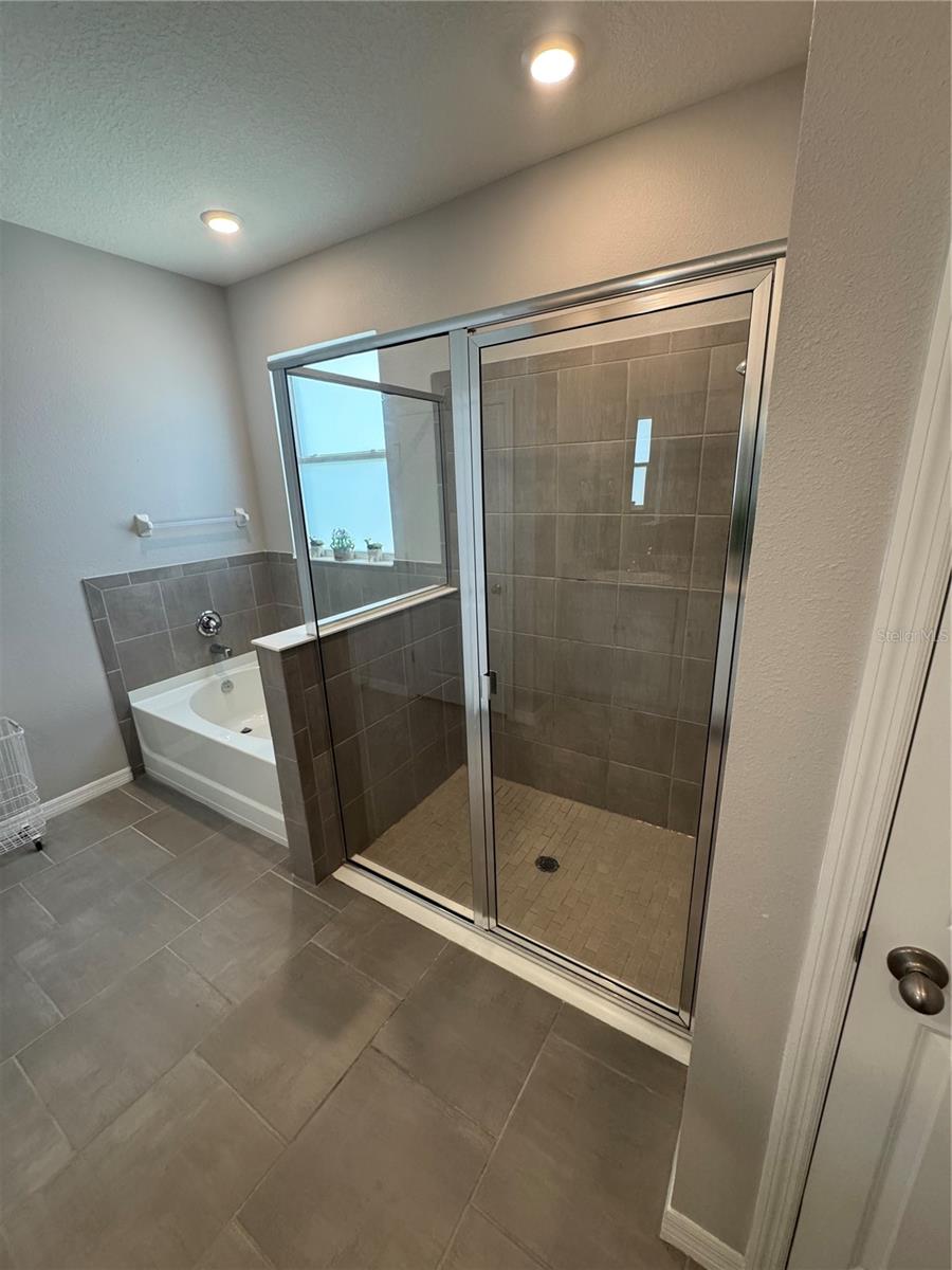 MIRADA PRCL 19-2 - Residential Lease