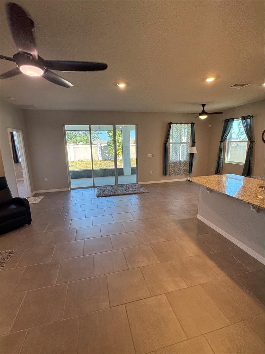 MIRADA PRCL 19-2 - Residential Lease