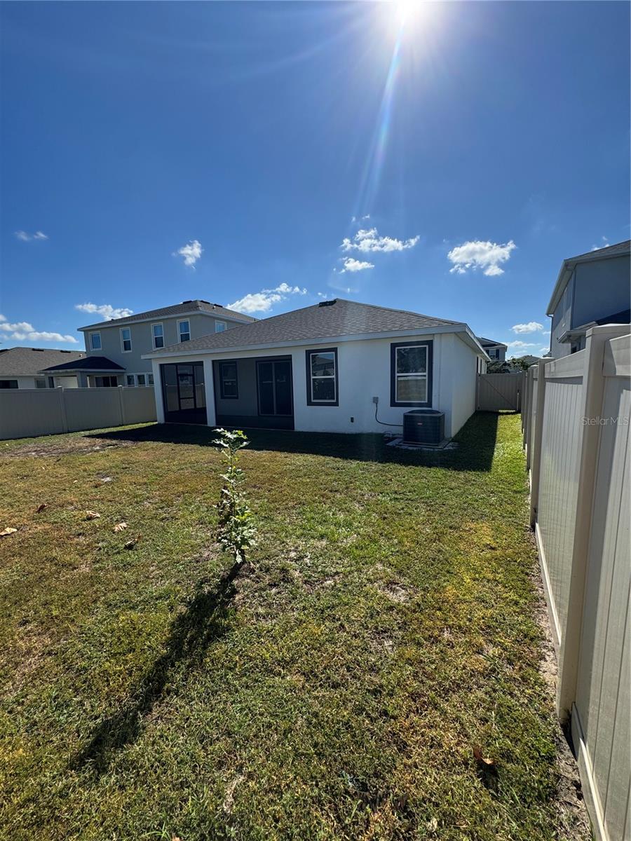 MIRADA PRCL 19-2 - Residential Lease