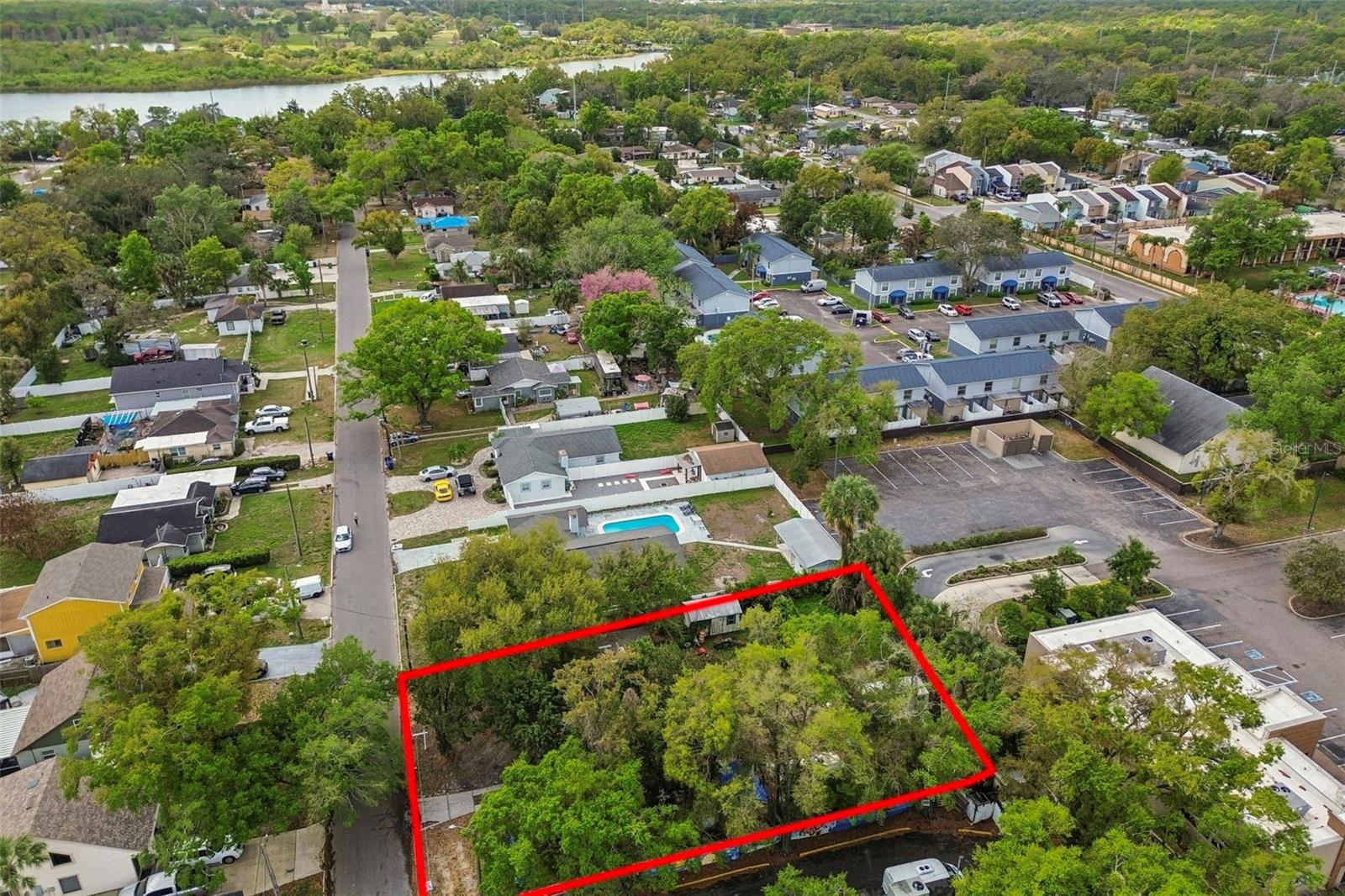 ELIZABETH COURT - Residential