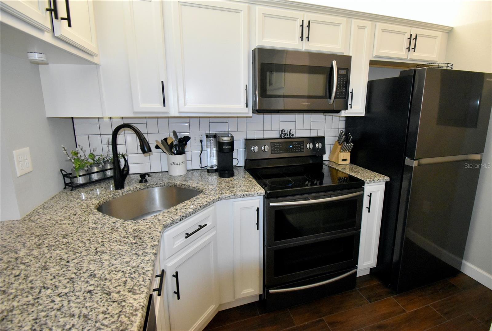 PINE RIDGE AT LAKE TARPON VILLAGE - Residential