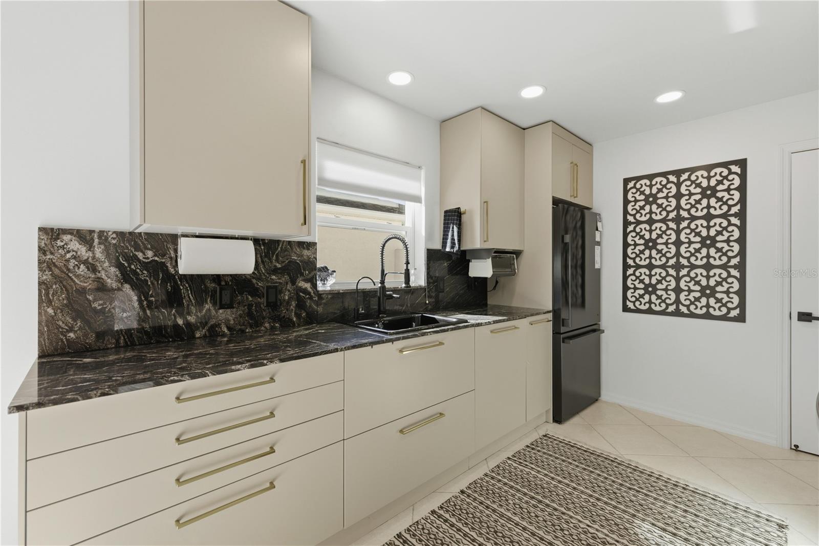 SUMTER VILLA DE LA MESA VILLAG - Residential