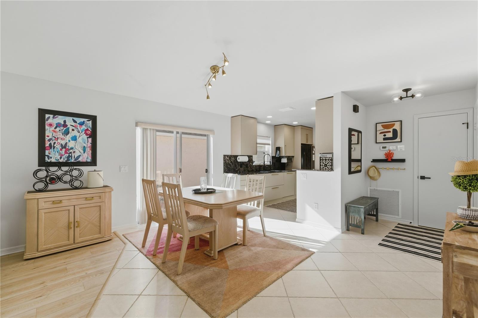 SUMTER VILLA DE LA MESA VILLAG - Residential