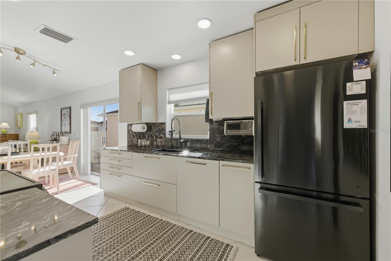 SUMTER VILLA DE LA MESA VILLAG - Residential