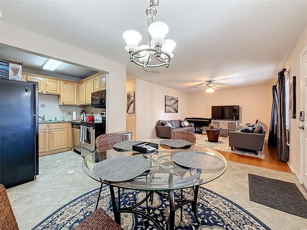 Photo of 6150 Gulfport Boulevard S #304, Gulfport, FL 33707 (MLS # O6387072)